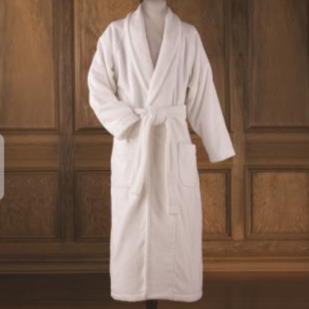 Hammacher Schlemmer Genuine Turkish Cotton Luxury Bathrobe in white